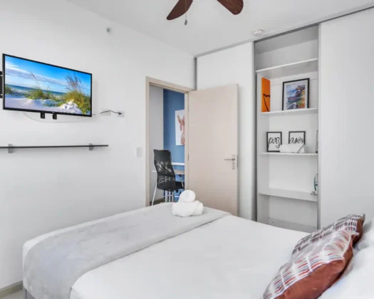 Alquiler Moderno Apartamento Amueblado en Torre Bambú, Lagunilla de Heredia — $1,000 USD Mensuales