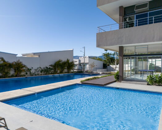 Casa en alquiler totalmente amueblada – $1600 mensuales (cuota condominal incluida)